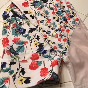 Fabletics leggings and matching sports bra